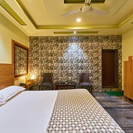 Hotel Saptarang Residency Panhāla Exteriör bild
