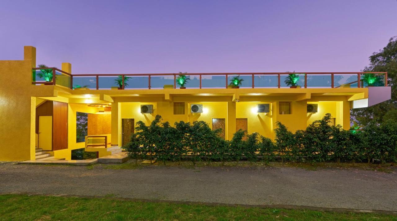 Hotel Saptarang Residency Panhāla Exteriör bild